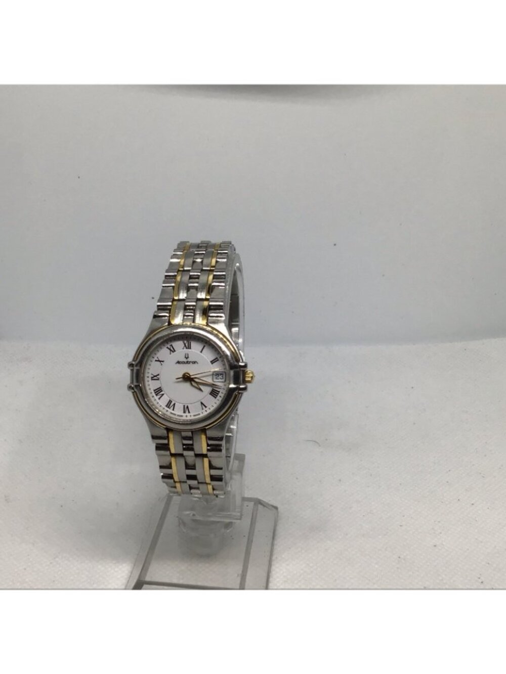 Bulova Accutron White Dial Two-tone SS Women's Watch 28M08 w/Box Pre Owned - Picture 3 of 16